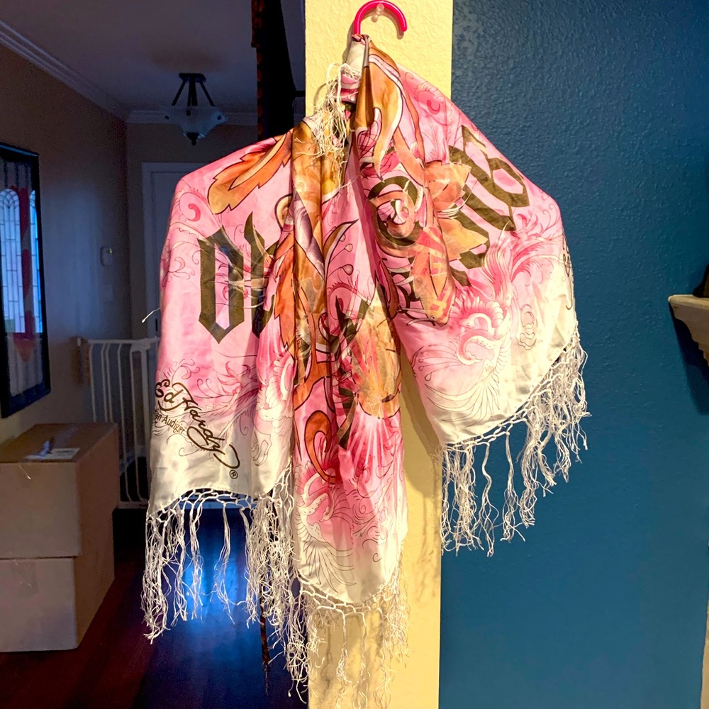 Ed Hardy pink skull scarf